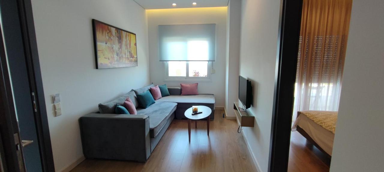 Rustemi Aparthotel Sarandë Exteriör bild