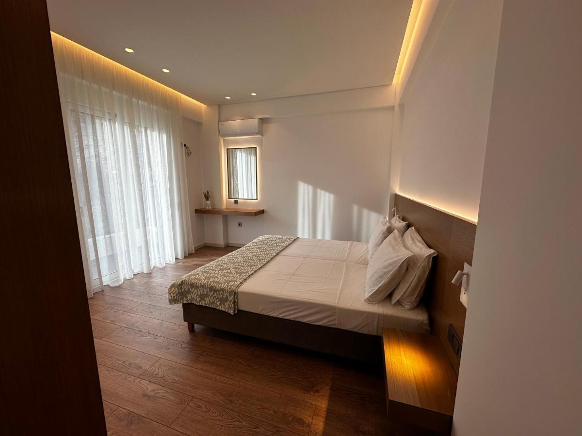 Rustemi Aparthotel Sarandë Exteriör bild