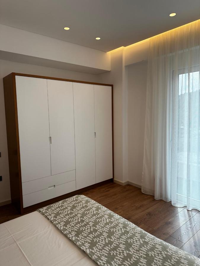 Rustemi Aparthotel Sarandë Exteriör bild