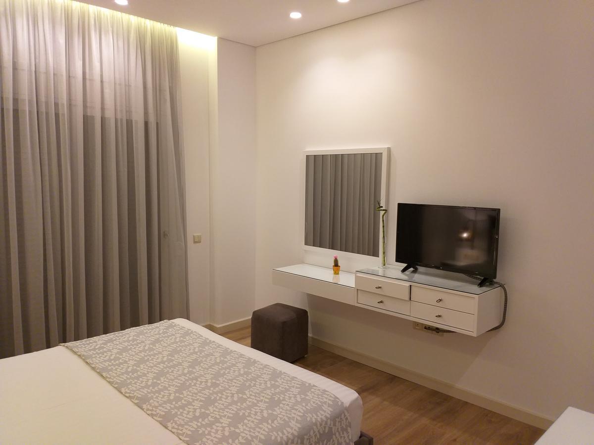 Rustemi Aparthotel Sarandë Exteriör bild