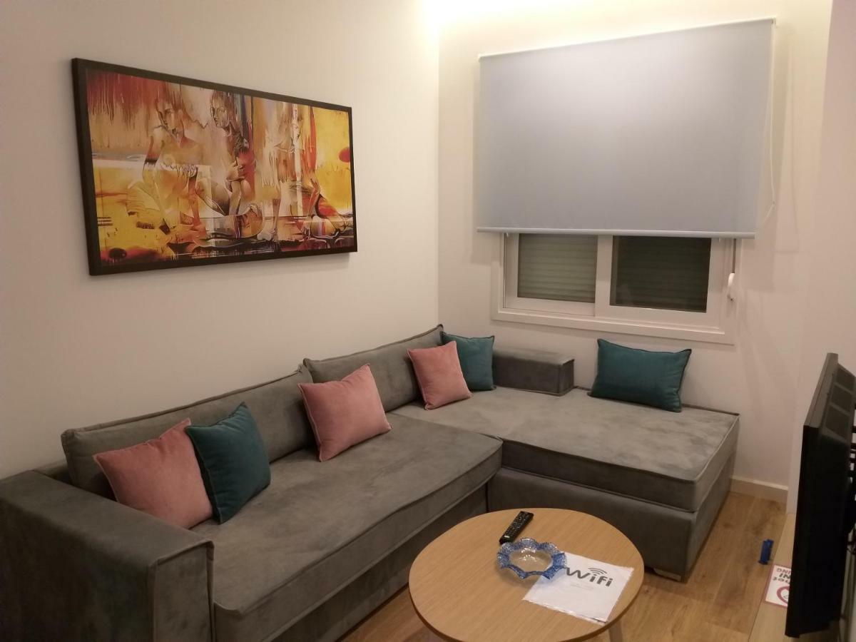 Rustemi Aparthotel Sarandë Rum bild